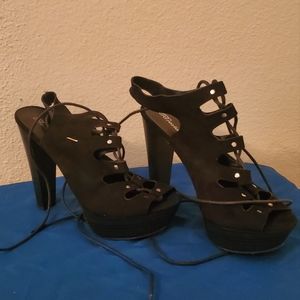 Black tie up heels